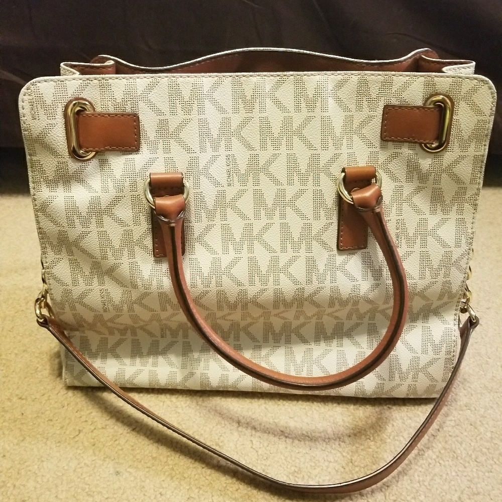 Michael Kors DISCONTINUED - Picture 2 of 4